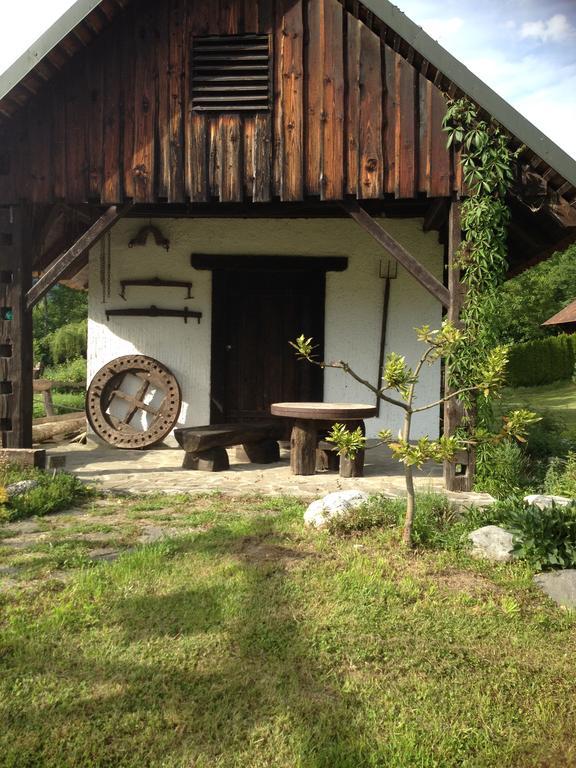 Gostisce Smuk Križe Exterior foto