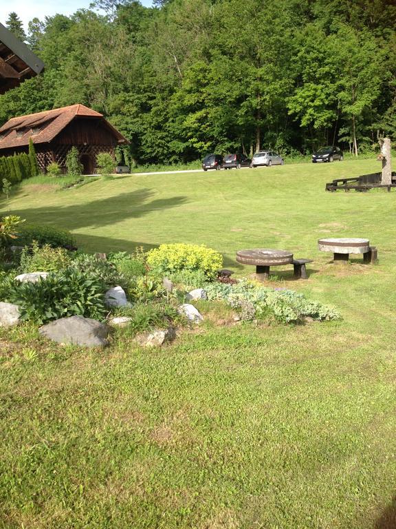 Gostisce Smuk Križe Exterior foto